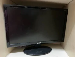 Acer. 19" ����