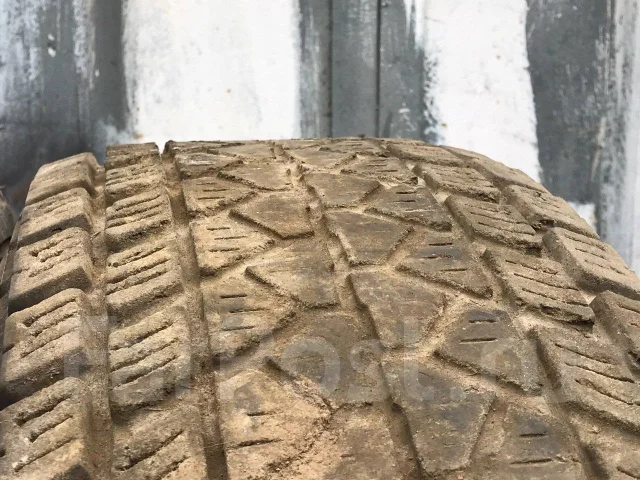 Bridgestone Winter Dueler DM-01. ������, ��� �����, 2002 ���, �/�, ����� 90 % ����
