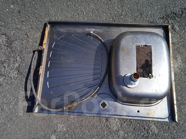 Мойка с краном - Сантехника и водоснабжение во Владивостоке