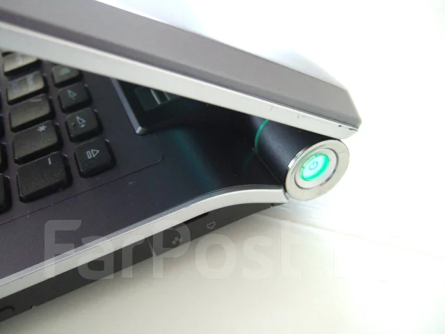 Sony VAIO VGN. 18.4", 2 260����, ��� 4 ��, ���� 320���, WiFi: 1, Bluetooth: 1 ����