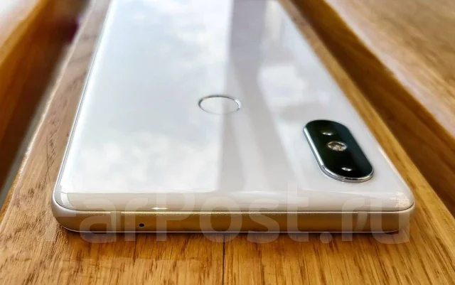 Xiaomi Mi Mix 2S. �/�, �����, 4G LTE, Dual-SIM, NFC ����