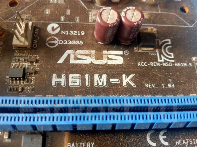 Socket FM2+ ����