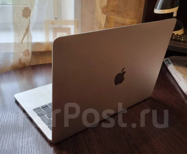 Apple MacBook Pro 13 2017 Mid. 13.3", 2,3����, ��� 8 ��, ���� 128���, WiFi: 1, Bluetooth: 1, ����������� �� 10��. ����