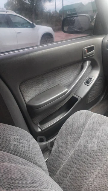 Toyota Vista. �������, ��������, 1.8 (127��.�.), ������, 185 000����. �� ����