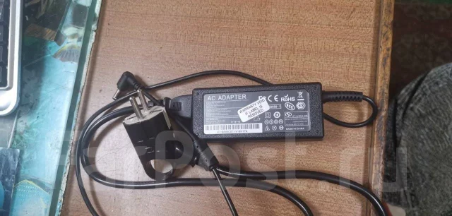 Panasonic Toughbook. 13.3", 1,8����, ��� 4 ��, ���� 250���, WiFi: 1, Bluetooth: 1, ����������� �� 9��. ����