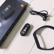 Xiaomi Mi Band 6. IP67, IP68 ����