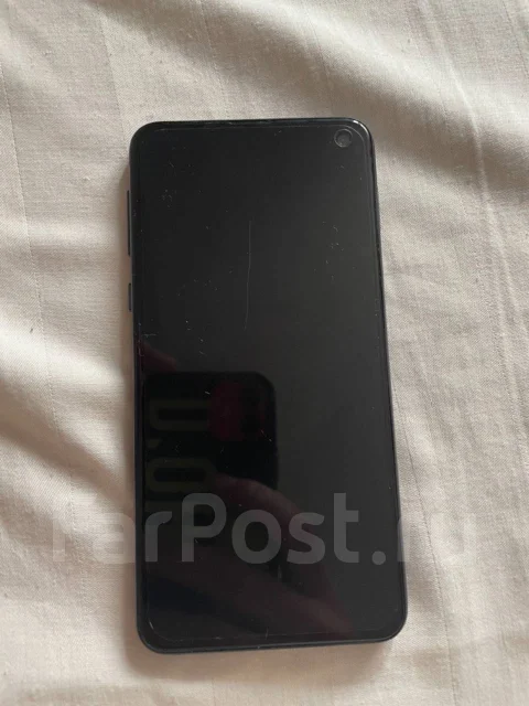 Samsung Galaxy S10e. �/�, ������, 4G LTE ����