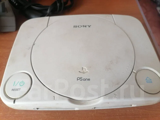 Sony PlayStation One ����