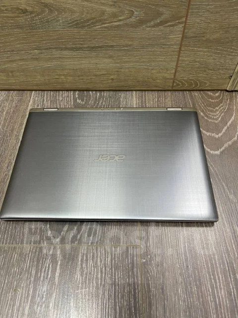 Acer Spin 1 SP111-32N. 11.6", 2,5����, ��� 4 ��, ���� 64���, WiFi: 1, Bluetooth: 1, ����������� �� 5��. ����