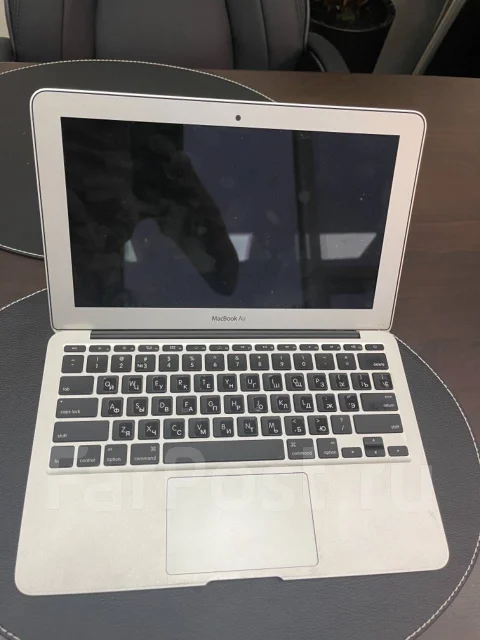 Apple MacBook Air 11 2011 Mid. 11", 1 333����, ��� 4 ��, WiFi: 1, Bluetooth: 1, ����������� �� 1��. ����