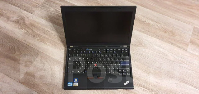 Lenovo ThinkPad X220. 12.5", 3 500����, ��� 8 ��, ���� 200���, WiFi: 1, Bluetooth: 1, ����������� �� 4��. ����