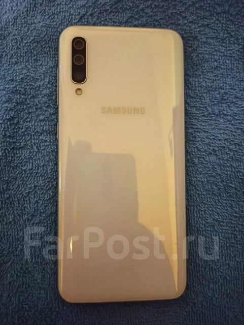 Samsung Galaxy A50. �/�, �����, ������, 3G, 4G LTE, Dual-SIM, NFC ����