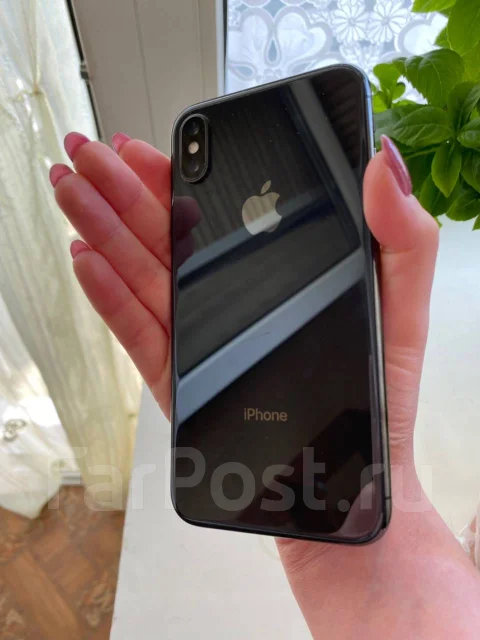Apple iPhone X. �/�, ������, 4G LTE ����