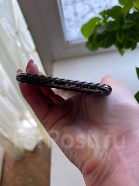 Apple iPhone X. �/�, ������, 4G LTE ����