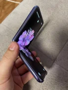 Samsung Galaxy Z Flip. �/�, ����������, 3G, 4G LTE, NFC ����