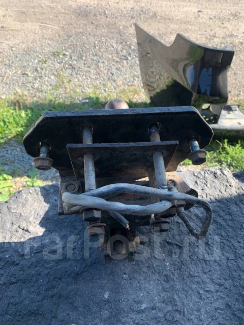 Продам прицепное устройство на Toyota Land Cruiser 200 - Багажники ...