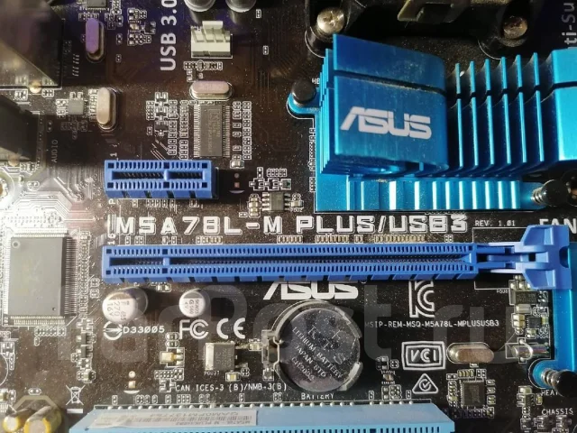 Socket AM3+ ����