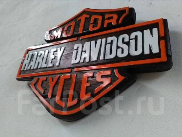 Изготовление табличек из дерева, пластика, оргстекла во Владивостоке