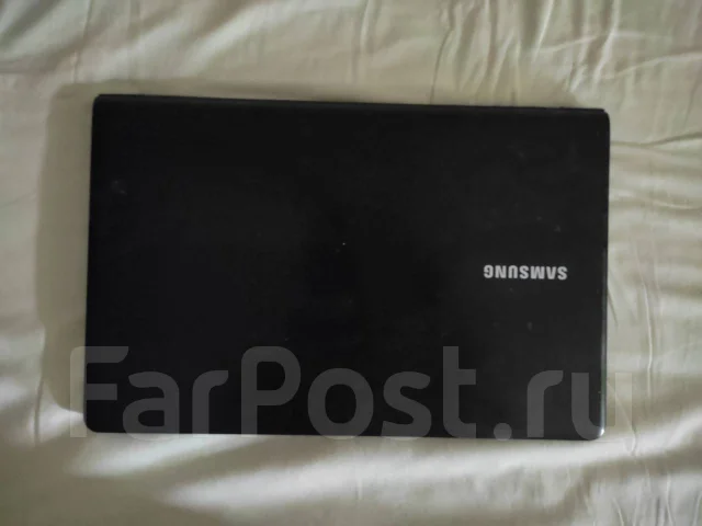 Samsung 350E7C. 17.3", ��� 4 ��, ���� 500���, WiFi: 1, Bluetooth: 1, ����������� �� 2��. ����