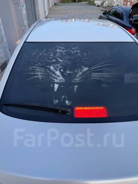 Изготовление рекламы на заднем стекле авто фотопечать, плоттерная резка ...