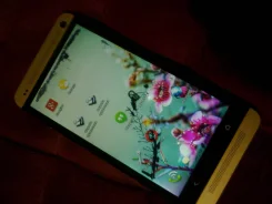 HTC One. �/�, ����������� ����