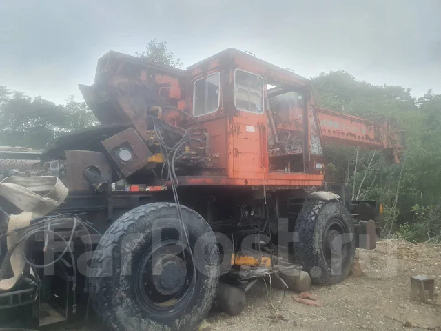 Tadano TR-200M ����
