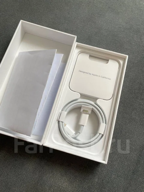 Apple iPhone 12 mini. �/�, ������, 4G LTE, 5G, ����������, NFC ����