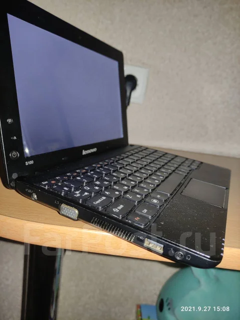 Lenovo IdeaPad S. 10.1", 1,3����, ��� 2048 ��, ���� 240���, WiFi: 1, Bluetooth: 1, ����������� �� 1��. ����