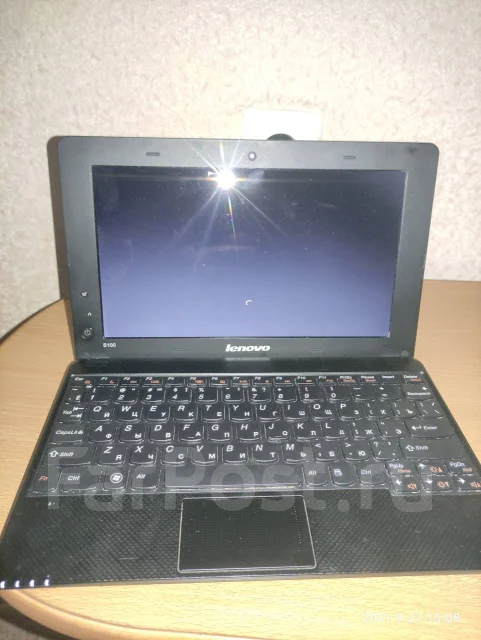 Lenovo IdeaPad S. 10.1", 1,3����, ��� 2048 ��, ���� 240���, WiFi: 1, Bluetooth: 1, ����������� �� 1��. ����