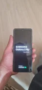 Samsung Galaxy Z Flip. �/�, ������ ����