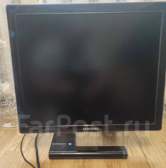 Samsung. 19" ����