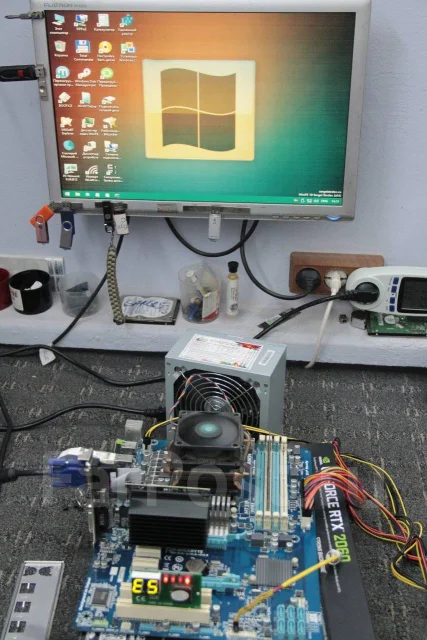 Socket AM3+ ����