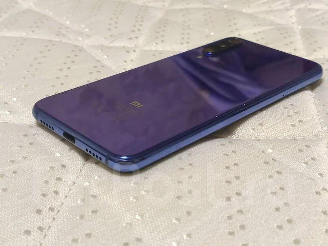Xiaomi Mi9 SE. �/�, �����, 4G LTE, Dual-SIM, NFC ����