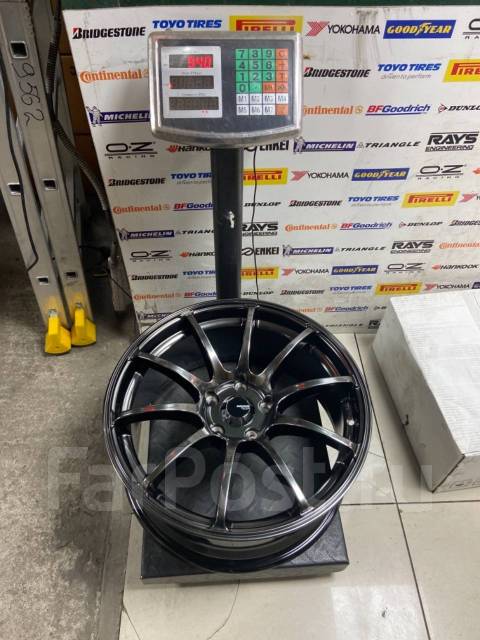 Спортивные литые диски Advan R18, 5*114.3, 8J, ET35 - Диски в Уссурийске