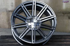 Vossen CV4. 8.0x17", 5x114.3, ET35, �� 73,1���. ����