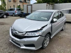 Honda Grace. GM4, LEB ����