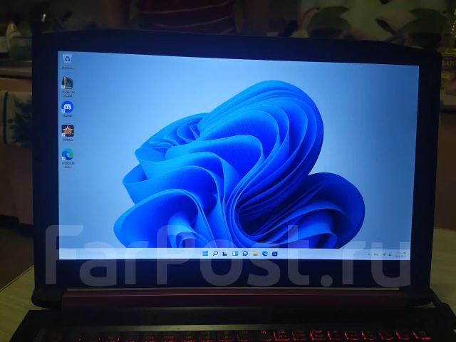 Acer Nitro 5. 15.6", 2,3����, ��� 6 ��, ���� 1 000���, WiFi: 1, Bluetooth: 1, ����������� �� 4��. ����