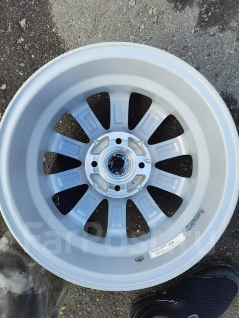 Bridgestone Balminum. 5.5x14", 4x100, ET39 ����