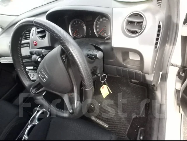 Honda Stream. RN8, R20A ����