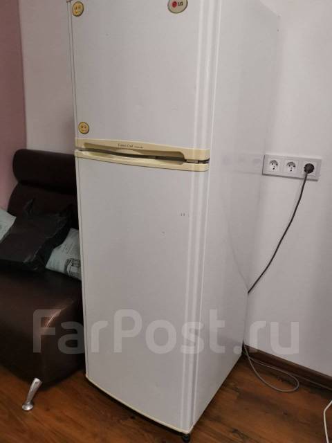 Холодильник двухкамерный модель GR - 282MF б / у 220 V, б/у, в наличии ...