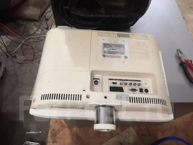 Rolsen. LCD (��) ����