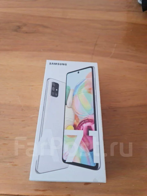 Samsung Galaxy A71. �/�, �����, 4G LTE, Dual-SIM, NFC ����