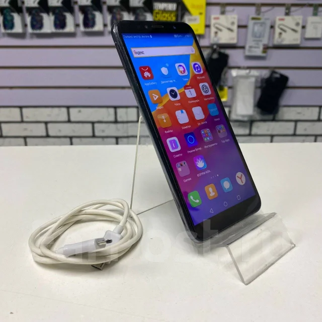 Honor 7C. �/�, ������, 4G LTE, Dual-SIM ����
