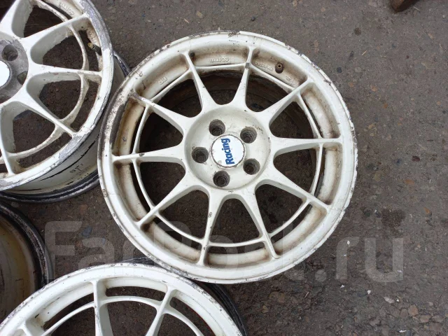 Enkei NT03. 7.0x16", 5x100, ET35 ����