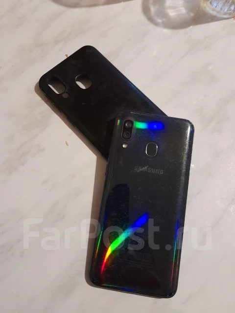 Samsung Galaxy A40. �/�, �����, 4G LTE, Dual-SIM, ����������, NFC ����