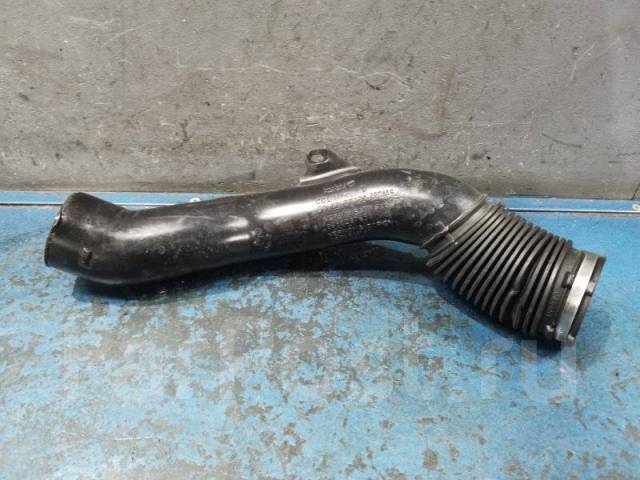 Трубка охлаждения пежо 3008. Патрубок пежо 3008. 1436l8. Патрубок нагнетаемого воздуха турбины peugeot 3008. Патрубок системы охлаждения пежо 3008.