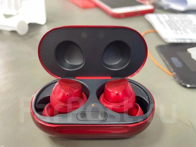 Samsung Galaxy Buds+ ����
