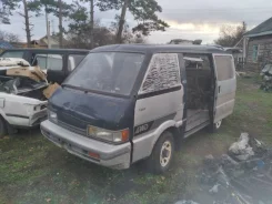 Mazda Bongo. R2 ����