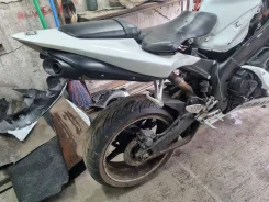 Yamaha YZF-R1 ����