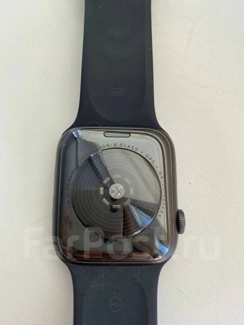 Apple Watch SE. GPS, NFC, IP67, IP68 ����